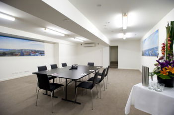 Newcastle Central Plaza - Phillip Island Accommodation 6