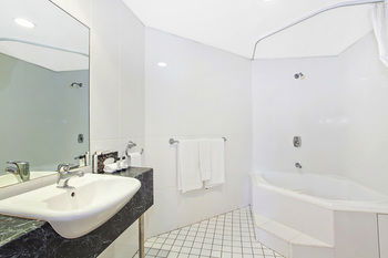 Quality Suites Boulevard On Beaumont - Phillip Island Accommodation 3