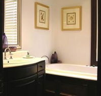 Bishopaposs Court Estate Boutique Hotel - Phillip Island Accommodation