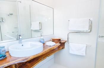 Lillypilly's Country Cottages & Day Spa - Phillip Island Accommodation 2