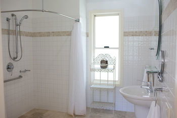 Avoca Valley Bed & Breakfast - Phillip Island Accommodation 10