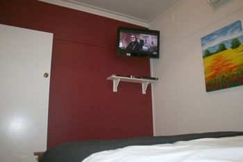 Tudor Cottages Mt Dandenong - Phillip Island Accommodation 15