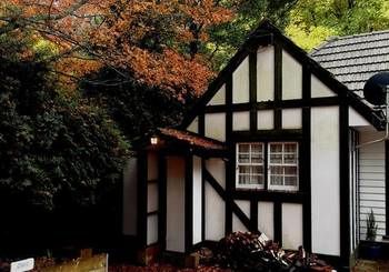 Tudor Cottages Mt Dandenong - Phillip Island Accommodation 23