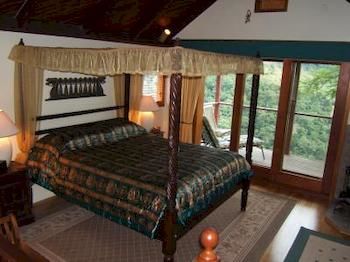 Maleny Tropical Retreat Balinese B&b - Phillip Island Accommodation 5