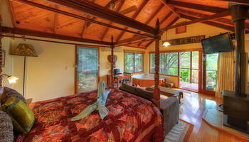 Maleny Tropical Retreat Balinese B&b - Phillip Island Accommodation 13