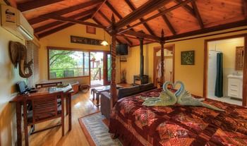 Maleny Tropical Retreat Balinese B&b - Phillip Island Accommodation 15