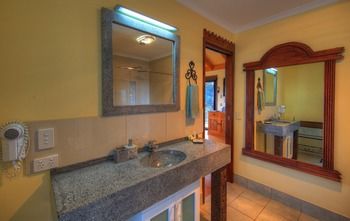 Maleny Tropical Retreat Balinese B&b - Phillip Island Accommodation 36