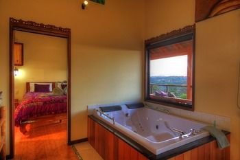 Maleny Tropical Retreat Balinese B&b - Phillip Island Accommodation 60