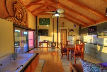Maleny Tropical Retreat Balinese B&b - Phillip Island Accommodation 63
