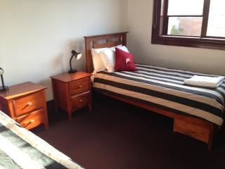 The Cooks Hill Hotel - Phillip Island Accommodation 1