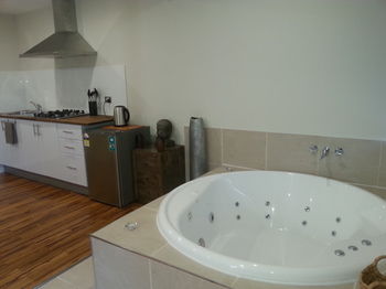 Alaya Escape - Phillip Island Accommodation 6