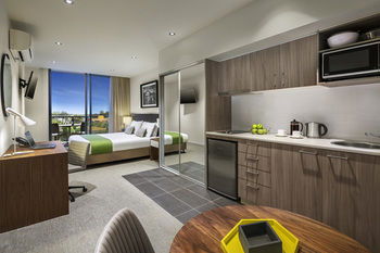 Quest Dandenong Central - Phillip Island Accommodation 2