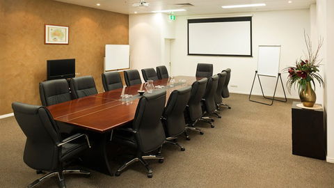 BEST WESTERN PLUS Cairns Central Apartments - Phillip Island Accommodation 4