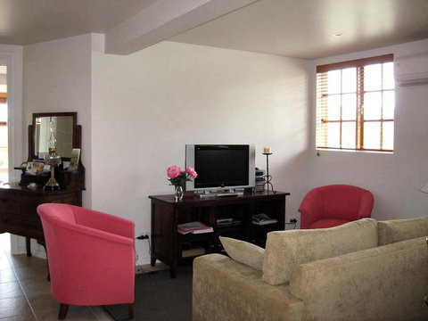 Amble In Cottage - Phillip Island Accommodation 1