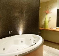 Hepburn Spa Pavilions - Saffron - Phillip Island Accommodation