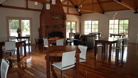 Mungo Lodge - Phillip Island Accommodation 2