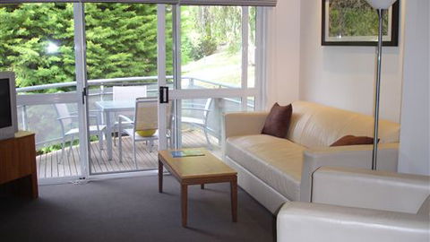 Kunala Chalet - Pinnacle Valley Resort - Phillip Island Accommodation 0