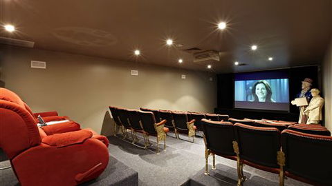 Lawson Lodge Country Estate - Phillip Island Accommodation 1