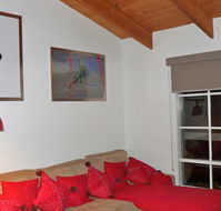 Two Mountains Lodge - Phillip Island Accommodation