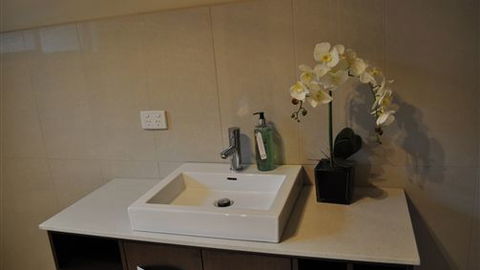 Lookout On Changue - Phillip Island Accommodation 3