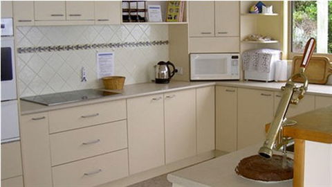 Abalone Beach House - Phillip Island Accommodation 1