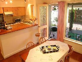 Adelaide Serviced Apartments - William Townhouse - Phillip Island Accommodation 2