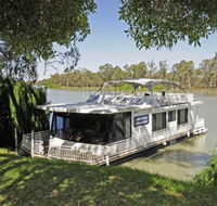 Boats and Bedzzz - The Murray Dream self-contained moored Houseboat - Phillip Island Accommodation