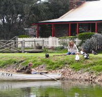 Stonewell Cottages and Vineyards - Phillip Island Accommodation