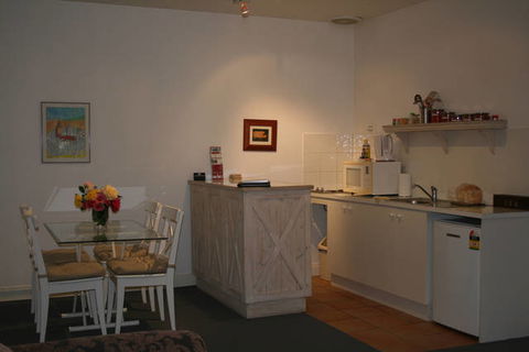 Amy's House - Phillip Island Accommodation 3