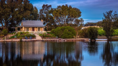 Stonewell Cottages And Vineyards - Phillip Island Accommodation 2