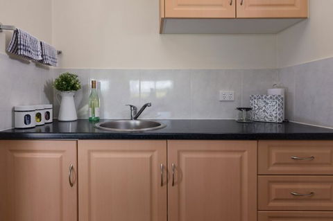 Jacaranda Cottages - Phillip Island Accommodation 1