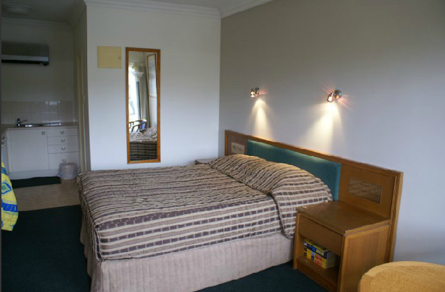 Coopers Colonial Motel - Phillip Island Accommodation