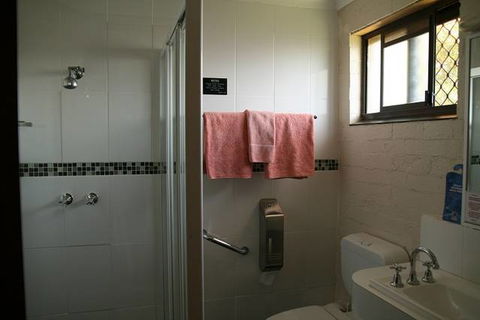 Forest Lodge Motor Inn & Restaurant - Phillip Island Accommodation 2