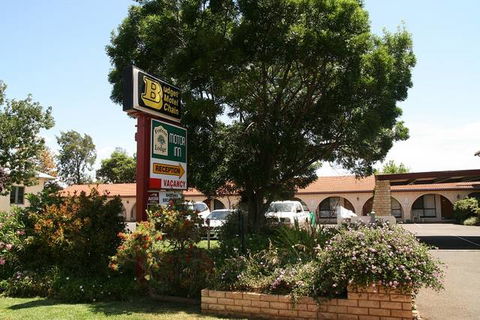 Forest Lodge Motor Inn & Restaurant - Phillip Island Accommodation 5