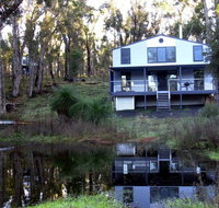 Hidden Grove Retreat - Phillip Island Accommodation