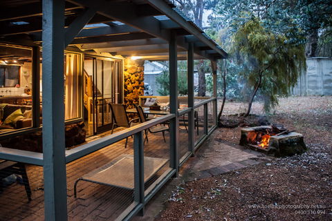 Margaret River Stone Cottages - Phillip Island Accommodation 7
