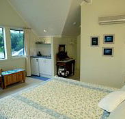 Nelson Bay Getaway - Phillip Island Accommodation