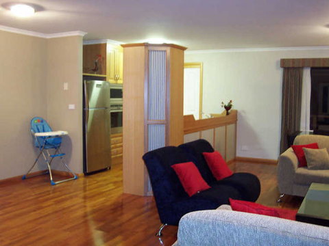 Redbill's Retreat - Phillip Island Accommodation 2