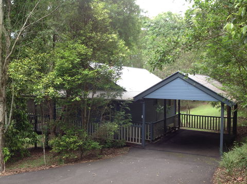 Maleny Country Cottages - Phillip Island Accommodation 7