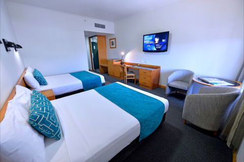 Darwin Central Hotel - Phillip Island Accommodation 12