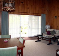 Shiralee Executive Cottages - Phillip Island Accommodation