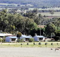 Stone Hut Cottages - Phillip Island Accommodation