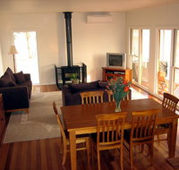 Strath Valley View B and B - Phillip Island Accommodation