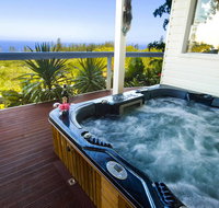 The White House Ocean View Spa Villa - Phillip Island Accommodation