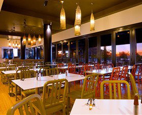 Adina Apartment Hotel Darwin - Phillip Island Accommodation 2