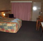 Holbrook Town Centre Motor Inn - Holbrook - Phillip Island Accommodation