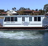 Dolphin Houseboat Holidays - Phillip Island Accommodation