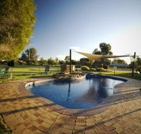 Howlong Country Golf Club Motel - Phillip Island Accommodation