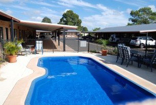 Ascot Lodge Motor Inn Kingaroy - Phillip Island Accommodation 2