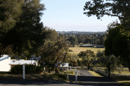 Limestone Coast Tourist Park - Phillip Island Accommodation